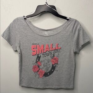 Small Town Girl Graphic Crop Top Horseshoe Rose Tee